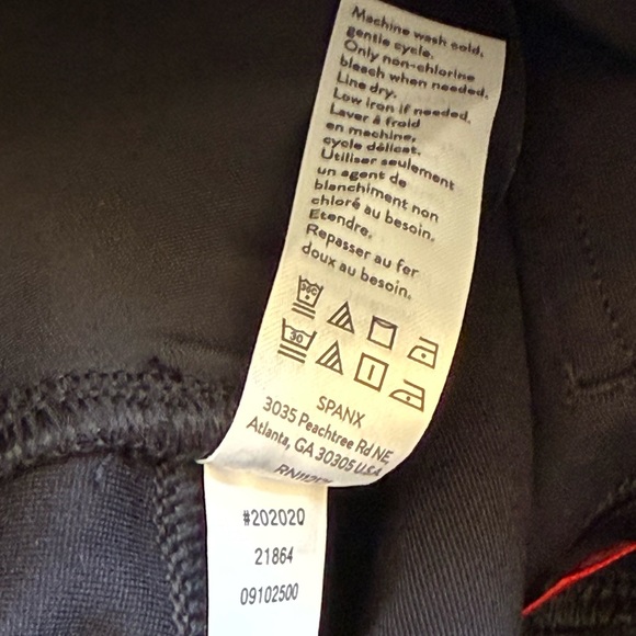 SPANX The Perfect Pants Four-Pocket Ankle Pants in Black Ponte Size SP - Picture 8 of 8